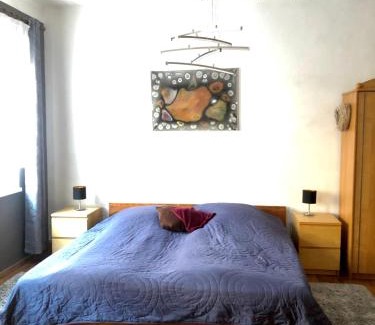 Kranichfeld Apartment | Ferienwohnung und Kunstgalerie