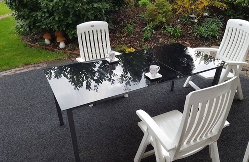 Nordenham Apartment | Ferienwohnung Wesergarten
