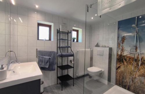 Dorpstedt Apartment | Ferienwohnung zwischen den Meeren - schöne und gemütliche FeWo mit Garten