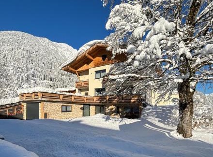 Reutte Apartment | Ferienwohnungen LODGE-B