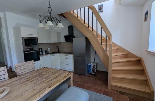 Wallenfels Apartment | Ferienwohnungen Alte Schmiede