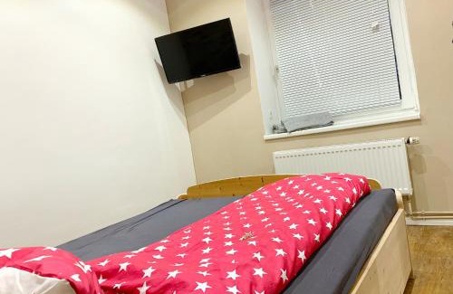 Itzehoe Apartment | Ferienwohnungen Arp "Kleine Gärtnerei" mit Parkplatz