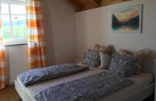 Zell Am Moos Apartment | Ferienwohnungen Schlader