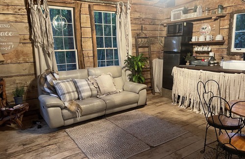 Tishomingo Cottage | Fern Hollow Treehouse, rustic escape cozy romantic