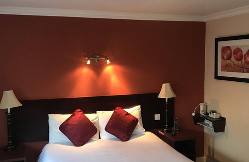 Carrigaline Hotel | Fernhill Lodge