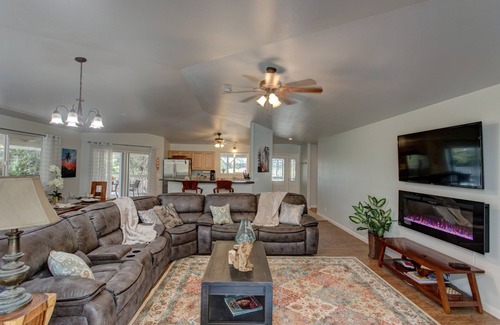 Royal Hawaiian Estates House | Ferns & Frogs Forest Hale 3 Bedroom Home by RedAwning