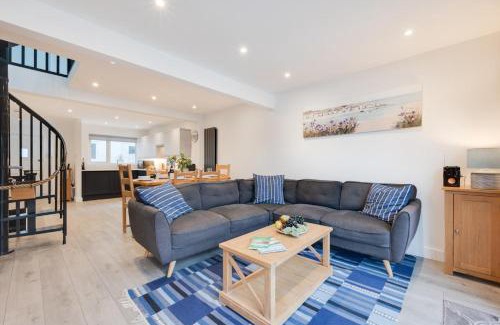 West Looe House | Ferry View