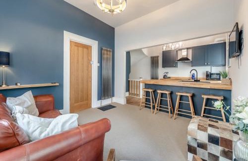 Dartmouth House | Ferrymans Rest