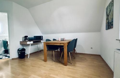 Rheine Apartment | FeWo Am Waldhügelsee - mit Balkon