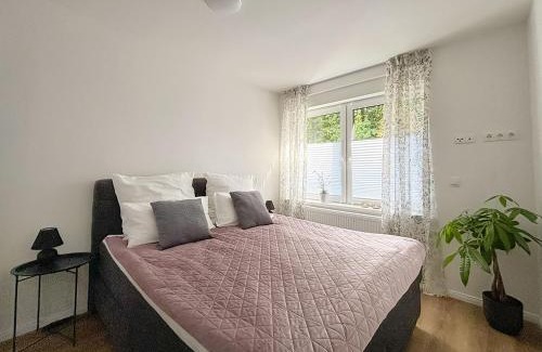 Cloppenburg Apartment | FeWo Citabria, elegante Wohnung, 2 Schlafzimmer, überdachte Terrasse