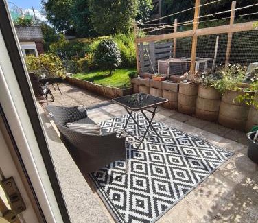 Beckedorf Apartment | FeWo Deisterferien, Terrasse, Netflix, Wlan, A2, B65, Steinhude, bis 8 Personen