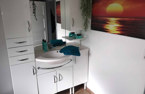 Boerssum Apartment | FEWO Oderblick - completely renovated holiday apartment 2020