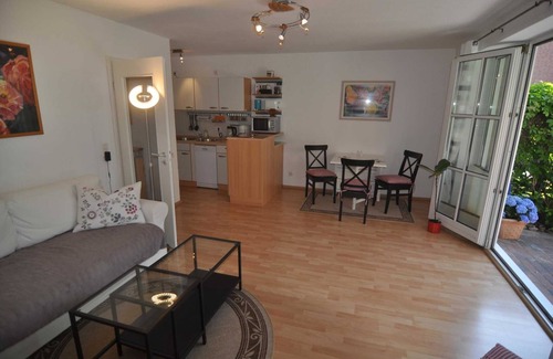Niendorf Apartment | FeWo ostseele - Sunny (south-facing terrace) - Sunny, relax on the south-facing terrace