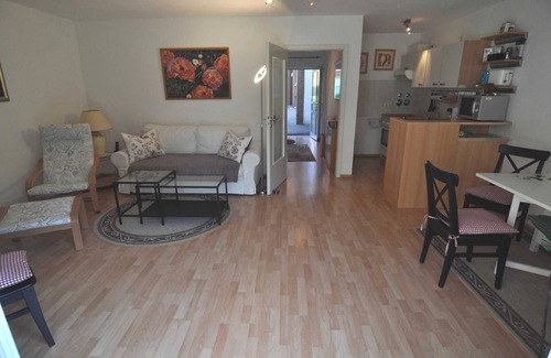 Niendorf Apartment | FeWo ostseele - Sunny (south-facing terrace) - Sunny, relax on the south-facing terrace