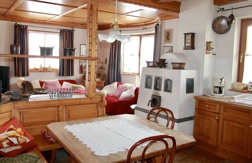Hochkrimml Apartment | ⛷️FeWo SONNBICHL⛷️für max 6 persons/close to the elevator/2 parking spaces/WLAN