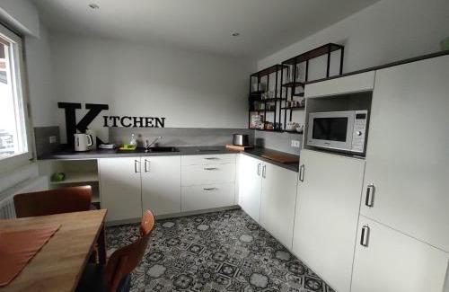 Rhynern Apartment | FeWo TIMON großzügig modern mit Terrasse ca 50 qm