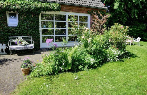 Satrup House | fewo1846 - De-ole-Doc-Hus - charming 2 bedroom old country doctor's house