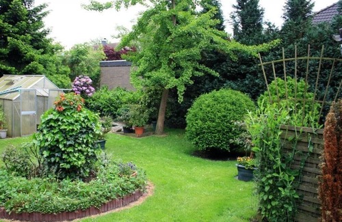 Varel Condo | FewoJasmin between city & sea for families(dogs welcome) free bicycles
