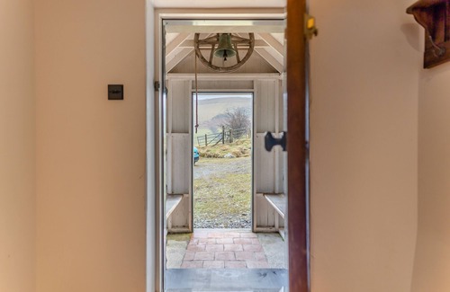 Llangower House | Ffridd Gymen - Four Bedroom House, Sleeps 8