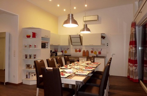 Lobnitz House | FH1 with private beach, sauna, fireplace, air conditioning, 4 bedrooms, 2 bathrooms, 8-10, max. 12 pers.