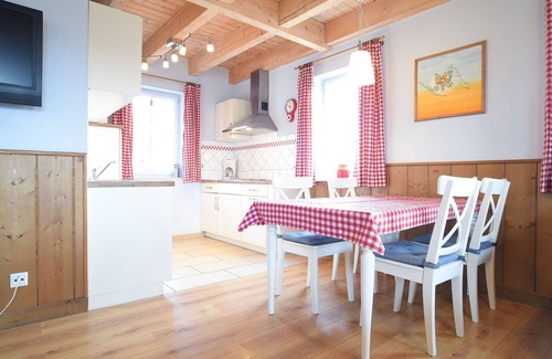 Niederberndorf House | Field barn - left -