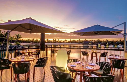 Momi Resort | Fiji Marriott Resort Momi Bay