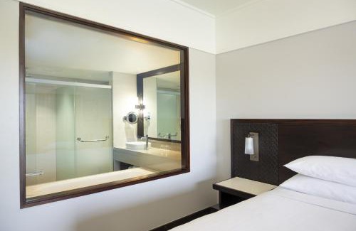 Momi Resort | Fiji Marriott Resort Momi Bay