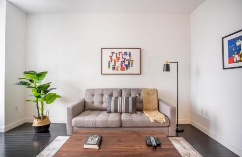 Financial District Apartment | Financial District w WD gym elevator NYC-1358