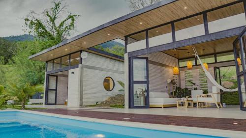 Fredonia House | Finca Calathea
