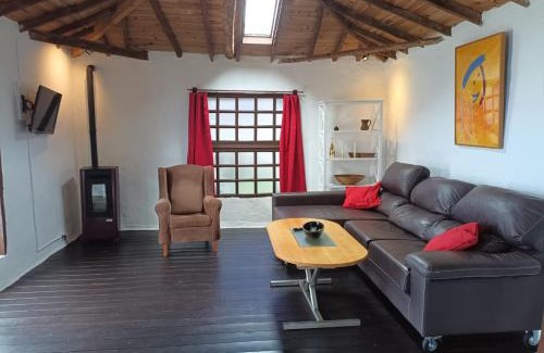Icod de los Vinos House | Finca Casa Madera 2