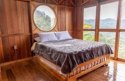 Jardin Other | Finca La Arabia Eco Cabaña ~Organic Coffee Farm
