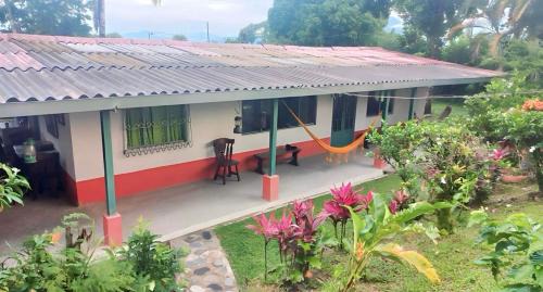 Villeta House | Finca La Belleza-Villeta