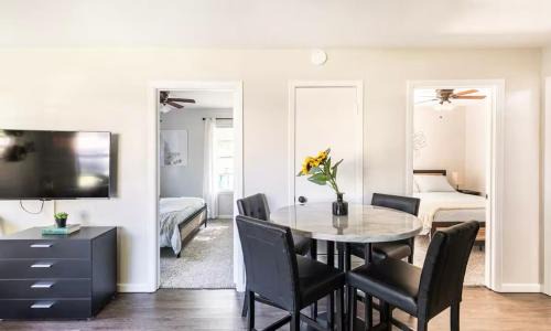 Whitesboro House | Find Peace at Charming Comfortable Downtown Home