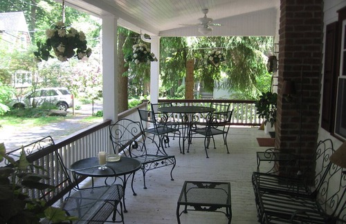 Mount Gretna Heights Cottage | Find Yourself on 1st Street