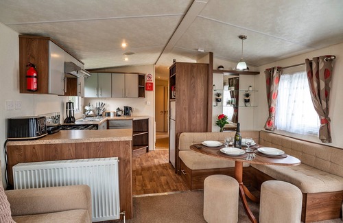 Helston Ski Chalet | Finest Retreats | Phoenix Retreat