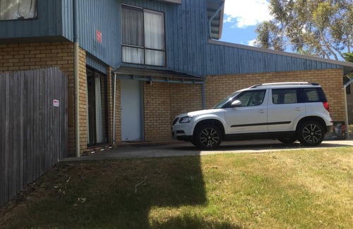 Jindabyne House | Fingal Snow:Internet,Jindabyne,Snowy mtns,ski,pets