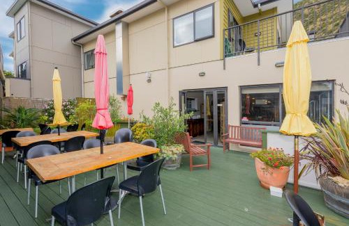 Paekakariki Hotel | Finns Paekakariki