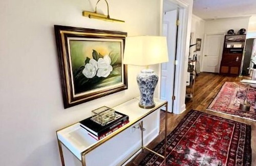 Langston Mile Village House | Fins Up Inn Oxford by Pettigrew Adventures