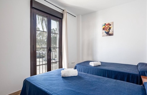 Los Gallos-Cerromolino Apartment | First floor apartment, Coto de Sancti Petri 2 bedroom (s)/5 occupants