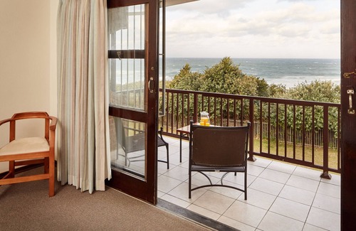 Shelly Beach Apartment | First Group Club Hacienda