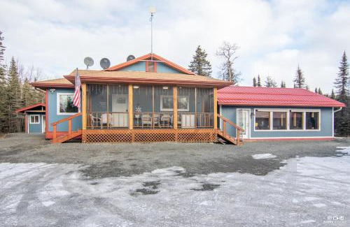 Sterling Cabin | Fish Camp – Rustic Retreat with 4 Cabins, Gazebo & Kenai River Access Sleeps 14
