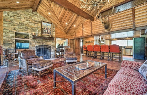 Dolores Cabin | ‘Fish Creek Ranch’ in Dolores: Hot Tub & Game Room