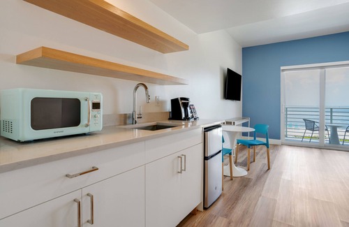 Islamorada Hotel | Fisher Inn Resort & Marina