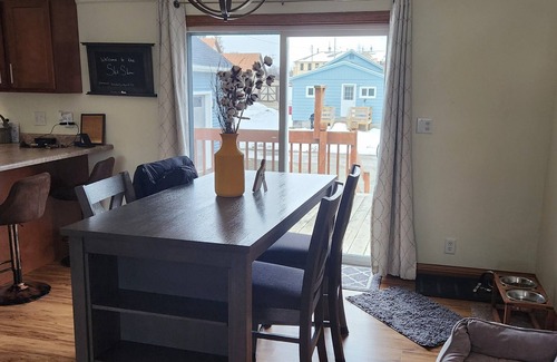 Oconto House | Fishing is what you want to do? Come fish the Bay! Or 5 minute walk to downtown!