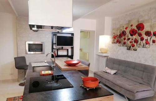 Isola Sacra House | Fiumicino Aeroporto Casa Vacanze Papaveri