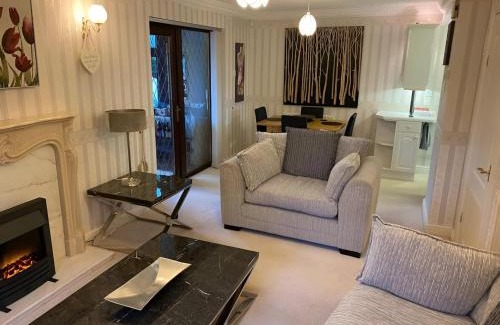 Sheffield Apartment | Five Gables