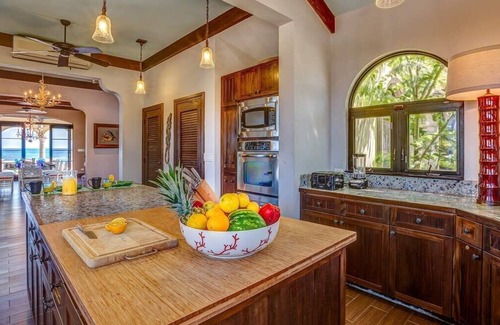 Sea Rocks Villa | Five spacious bedrooms Caribbean villa at Sea of Rocks Harbor