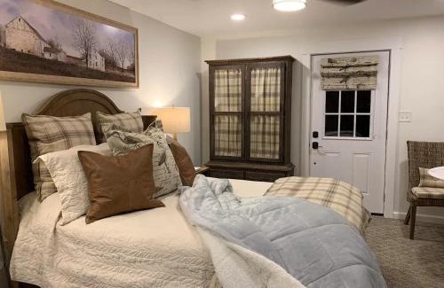 Mount Vernon House | Five-Star Historic Boyd Harvey Carriage House