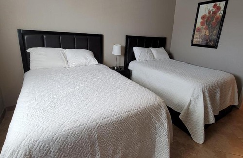 Eunice Hotel | Five Star Inn