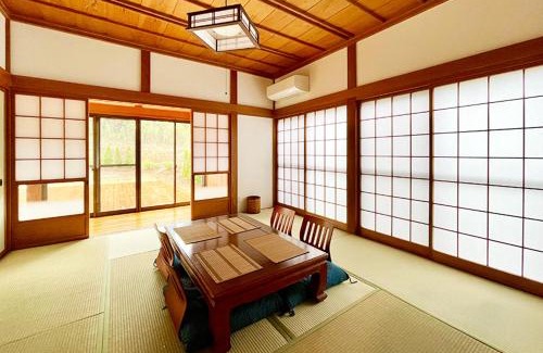 Sanbu-gun House | Five Tree House -九十九里 香取, 海も山も大満喫できるコテージ-
